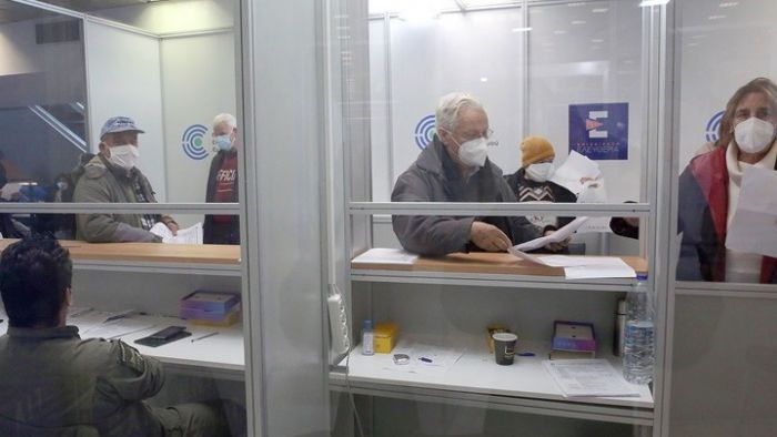 &Sigma;&epsilon; &iota;&sigma;&chi;ύ &tau;&omicron; &pi;&rho;ό&sigma;&tau;&iota;&mu;&omicron; &gamma;&iota;&alpha; &alpha;&nu;&epsilon;&mu;&beta;&omicron;&lambda;ί&alpha;&sigma;&tau;&omicron;&upsilon;&sigmaf; ά&nu;&omega; &tau;&omega;&nu; 60 &epsilon;&tau;ώ&nu; - &Pi;&omicron;&iota;&omicron;&iota; &epsilon;&xi;&alpha;&iota;&rho;&omicron;ύ&nu;&tau;&alpha;&iota;