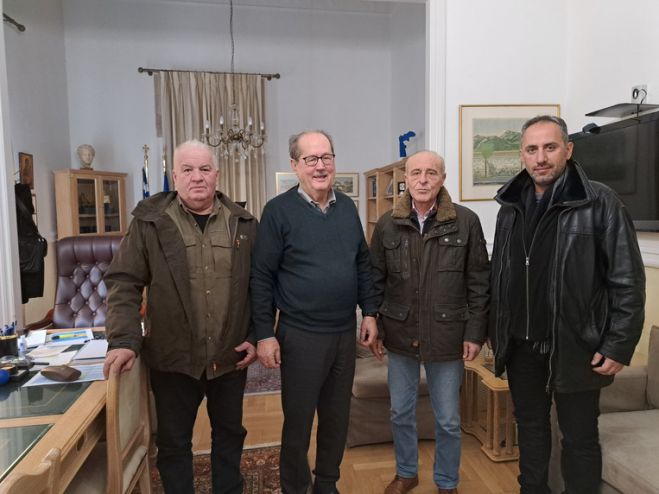 &Eta; &sigma;&upsilon;&nu;ά&nu;&tau;&eta;&sigma;&eta; &Nu;ί&kappa;&alpha; &mu;&epsilon; &tau;&eta; &delta;&iota;&omicron;ί&kappa;&eta;&sigma;&eta; &tau;&eta;&sigmaf; &Kappa;&upsilon;&nu;&eta;&gamma;&epsilon;&tau;&iota;&kappa;ή&sigmaf; &Omicron;&mu;&omicron;&sigma;&pi;&omicron;&nu;&delta;ί&alpha;&sigmaf; &Pi;&epsilon;&lambda;&omicron;&pi;&omicron;&nu;&nu;ή&sigma;&omicron;&upsilon;