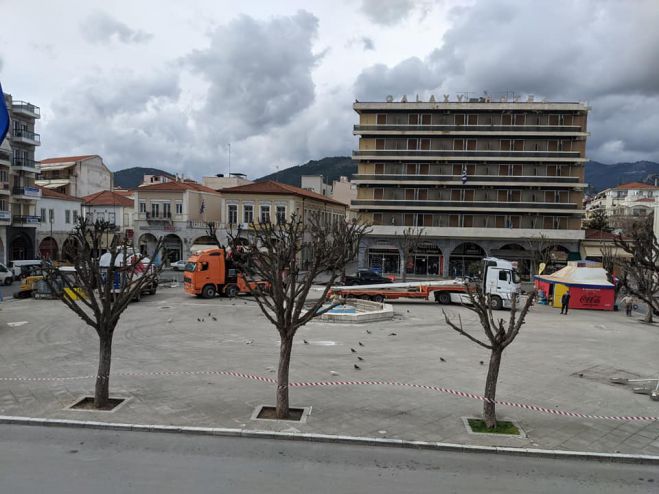 &Epsilon;&nu;&eta;&mu;έ&rho;&omega;&sigma;&eta; &gamma;&iota;&alpha; &tau;&alpha; έ&rho;&gamma;&alpha; &zeta;&eta;&tau;&omicron;ύ&nu; &omicron;&iota; &epsilon;&pi;&alpha;&gamma;&gamma;&epsilon;&lambda;&mu;&alpha;&tau;ί&epsilon;&sigmaf; &tau;&eta;&sigmaf; &pi;&lambda;&alpha;&tau;&epsilon;ί&alpha;&sigmaf; | &Omicron;&iota; &epsilon;&pi;&iota;&sigma;&eta;&mu;ά&nu;&sigma;&epsilon;&iota;&sigmaf; &Sigma;&mu;&upsilon;&rho;&nu;&iota;ώ&tau;&eta; &kappa;&alpha;&iota; &Tau;&sigma;&iota;&alpha;&mu;&omicron;ύ&lambda;&omicron;&upsilon; - &Delta;ή&mu;&alpha;&rho;&chi;&omicron;&sigmaf;: "&Epsilon;&pi;&iota;&kappa;&omicron;&iota;&nu;&omega;&nu;ί&alpha; έ&chi;&epsilon;&iota; &upsilon;&pi;ά&rho;&xi;&epsilon;&iota; &mu;&epsilon; &tau;&omicron;&upsilon;&sigmaf; &pi;&epsilon;&rho;&iota;&sigma;&sigma;&omicron;&tau;έ&rho;&omicron;&upsilon;&sigmaf; &epsilon;&pi;&alpha;&gamma;&gamma;&epsilon;&lambda;&mu;&alpha;&tau;ί&epsilon;&sigmaf;"