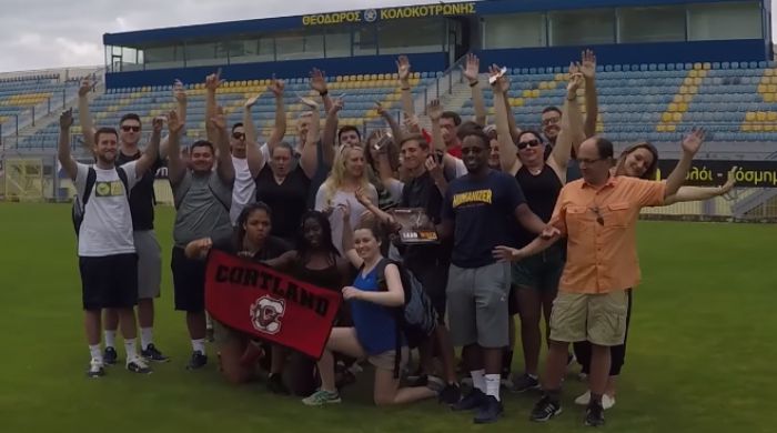 &Sigma;&chi;&omicron;&lambda;&epsilon;ί&alpha; &alpha;&pi;ό &tau;&eta;&nu; &Epsilon;&lambda;&lambda;ά&delta;&alpha; &kappa;&alpha;&iota; &tau;&omicron; &epsilon;&xi;&omega;&tau;&epsilon;&rho;&iota;&kappa;ό &sigma;&tau;&omicron; &gamma;ή&pi;&epsilon;&delta;&omicron; &tau;&omicron;&upsilon; &Alpha;&sigma;&tau;έ&rho;&alpha;! (vd)