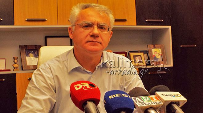 «Δυστυχώς κινδυνεύουμε να περάσουμε τις γιορτές με απορρίμματα στους δρόμους» (vd)