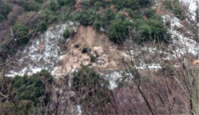 &Kappa;&alpha;&tau;&omicron;&lambda;&iota;&sigma;&theta;ή&sigma;&epsilon;&iota;&sigmaf; έ&kappa;&lambda;&epsilon;&iota;&sigma;&alpha;&nu; &tau;&omicron; &delta;&rho;ό&mu;&omicron; &mu;&epsilon;&tau;ά &tau;&alpha; &Lambda;&alpha;&gamma;&kappa;ά&delta;&iota;&alpha; &pi;&rho;&omicron;&sigmaf; &Lambda;&epsilon;&upsilon;&kappa;&omicron;&chi;ώ&rho;&iota; - &Delta;&epsilon;ί&tau;&epsilon; &tau;&omicron; &beta;ί&nu;&tau;&epsilon;&omicron; (vd)