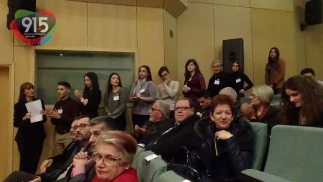 &Tau;&rho;ί&pi;&omicron;&lambda;&eta; | &Beta;&rho;ά&beta;&epsilon;&upsilon;&sigma;&eta; &alpha;&rho;&iota;&sigma;&tau;&omicron;ύ&chi;&omega;&nu; &mu;&alpha;&theta;&eta;&tau;ώ&nu; &tau;&eta;&sigmaf; &Pi;&epsilon;&lambda;&omicron;&pi;&omicron;&nu;&nu;ή&sigma;&omicron;&upsilon; &alpha;&pi;ό &tau;&eta;&nu; Eurobank (vd)