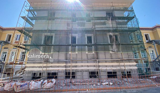 Τζιούμης: &quot;Δεν πρόκειται να διαλυθεί η εργολαβία για το Πνευματικό Κέντρο&quot;