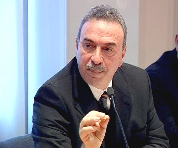 Νίκος Δελφάκης: «Ας μην κρυβόμαστε, είμαστε απολύτως επιρρεπείς ακόμα και σε εμφυλίους σπαραγμούς»