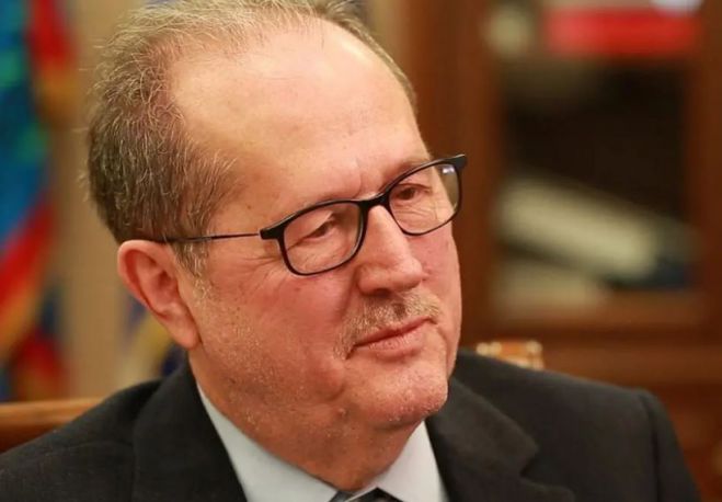 &Nu;ί&kappa;&alpha;&sigmaf;: "&Upsilon;&pi;ά&rho;&chi;&omicron;&upsilon;&nu; &alpha;&kappa;ό&mu;&alpha; &alpha;&rho;&kappa;&epsilon;&tau;ά &pi;&rho;&omicron;&beta;&lambda;ή&mu;&alpha;&tau;&alpha; &gamma;&iota;&alpha; &tau;&omicron; έ&rho;&gamma;&omicron; &delta;&iota;&alpha;&chi;&epsilon;ί&rho;&iota;&sigma;&eta;&sigmaf; &tau;&omega;&nu; &alpha;&pi;&omicron;&rho;&rho;&iota;&mu;&mu;ά&tau;&omega;&nu;"