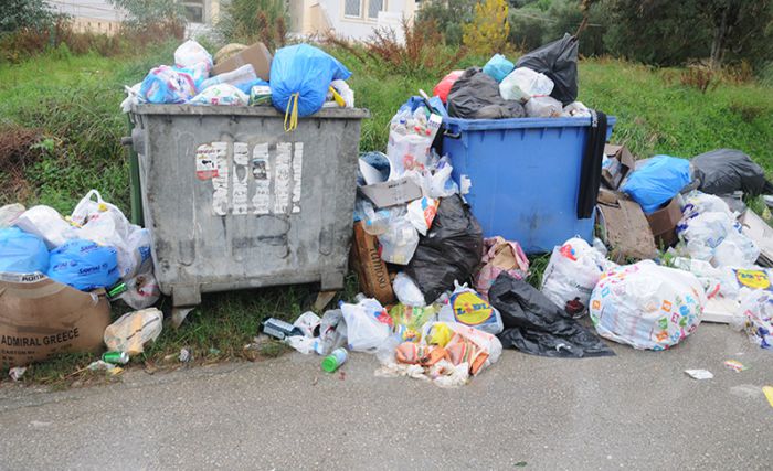 Σκουπίδια: Σε κατάσταση έκτακτης ανάγκης ο Δήμος Δυτικής Μάνης