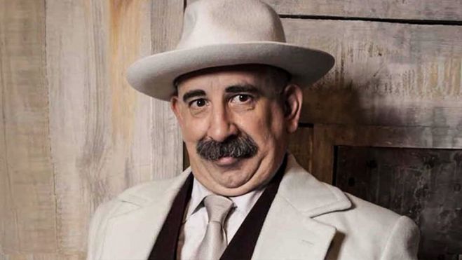 &Nu;έ&alpha; &kappa;&alpha;&tau;&alpha;&gamma;&gamma;&epsilon;&lambda;ί&alpha; &kappa;&alpha;&tau;ά &tau;&omicron;&upsilon; &Pi;έ&tau;&rho;&omicron;&upsilon; &Phi;&iota;&lambda;&iota;&pi;&pi;ί&delta;&eta; &alpha;&pi;ό &eta;&theta;&omicron;&pi;&omicron;&iota;ό &gamma;&iota;&alpha; &xi;&upsilon;&lambda;&omicron;&delta;&alpha;&rho;&mu;ό!