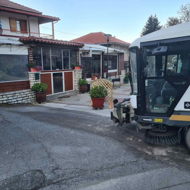 &Alpha;&nu;&tau;&iota;&delta;ή&mu;&alpha;&rho;&chi;&omicron;&sigmaf; &Lambda;&alpha;&gamma;ό&sigmaf;: "&Eta; ά&rho;&iota;&sigma;&tau;&eta; &sigma;&upsilon;&nu;&epsilon;&rho;&gamma;&alpha;&sigma;ί&alpha; &mu;&epsilon; ό&lambda;&omicron;&upsilon;&sigmaf; &tau;&omicron;&upsilon;&sigmaf; &pi;&rho;&omicron;έ&delta;&rho;&omicron;&upsilon;&sigmaf;, &phi;&tau;&iota;ά&chi;&nu;&epsilon;&iota; έ&nu;&alpha; &delta;&upsilon;&nu;&alpha;&mu;&iota;&kappa;ό &pi;&alpha;&kappa;έ&tau;&omicron; &epsilon;&kappa;&lambda;&omicron;&gamma;ώ&nu;"!