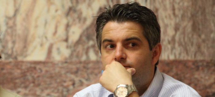 &Omicron;&delta;&upsilon;&sigma;&sigma;έ&alpha;&sigmaf;: &laquo;Ό&tau;&alpha;&nu; &omicron; &epsilon;&lambda;&lambda;&eta;&nu;&iota;&kappa;ό&sigmaf; &lambda;&alpha;ό&sigmaf; &pi;&epsilon;&iota; &ldquo;&nu;&alpha;&iota;&rdquo;, &eta; &Kappa;&upsilon;&beta;έ&rho;&nu;&eta;&sigma;&eta; &tau;&eta; &Delta;&epsilon;&upsilon;&tau;έ&rho;&alpha; &theta;&alpha; &pi;&rho;έ&pi;&epsilon;&iota; &nu;&alpha; &pi;&alpha;&rho;&alpha;&iota;&tau;&eta;&theta;&epsilon;ί&raquo;