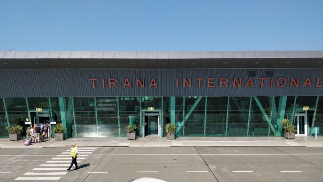 Αλβανία | Ανοίγει από 15/6 η αεροπορική σύνδεση με Ελλάδα