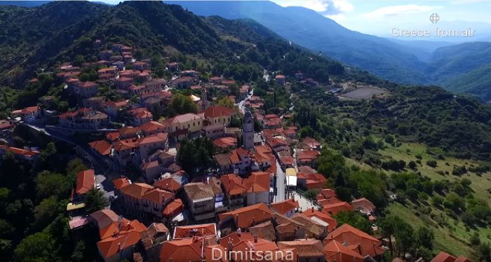 Ταξίδι με drone πάνω από την πανέμορφη Δημητσάνα! (vd)
