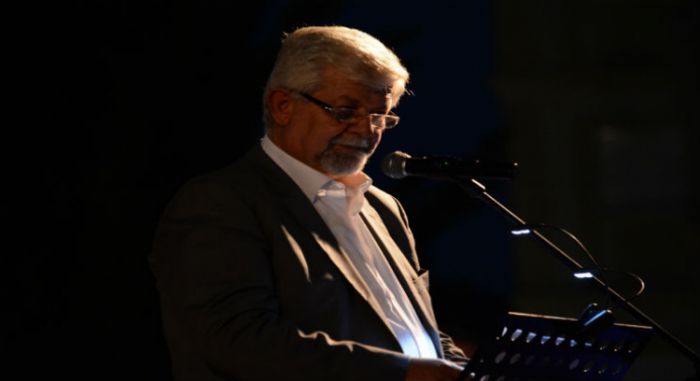 Ευχές Παυλή για δημιουργική σχολική χρονιά!