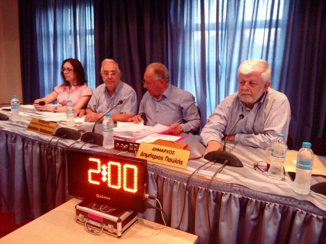 Διακόπηκε για λίγα λεπτά το Δημοτικό Συμβούλιο Τρίπολης