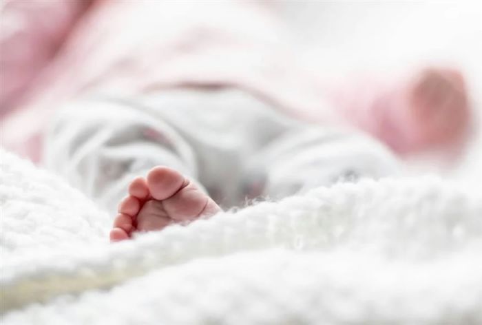 Νεκρό βρέφος βρέθηκε σε κάδο απορριμμάτων στην Ελλάδα