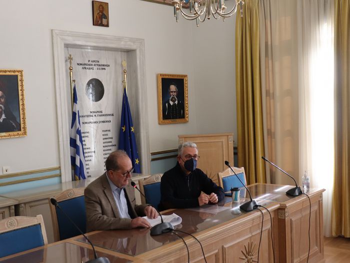 &Pi;&rho;&omicron;&gamma;&rho;&alpha;&mu;&mu;&alpha;&tau;&iota;&kappa;ή &sigma;ύ&mu;&beta;&alpha;&sigma;&eta; &gamma;&iota;&alpha; &tau;&iota;&sigmaf; &alpha;&nu;&alpha;&pi;&lambda;ά&sigma;&epsilon;&iota;&sigmaf; &pi;&lambda;&alpha;&tau;&epsilon;&iota;ώ&nu; &sigma;&epsilon; &Mu;&epsilon;&gamma;&alpha;&lambda;ό&pi;&omicron;&lambda;&eta; &kappa;&alpha;&iota; &Psi;&alpha;&theta;ί