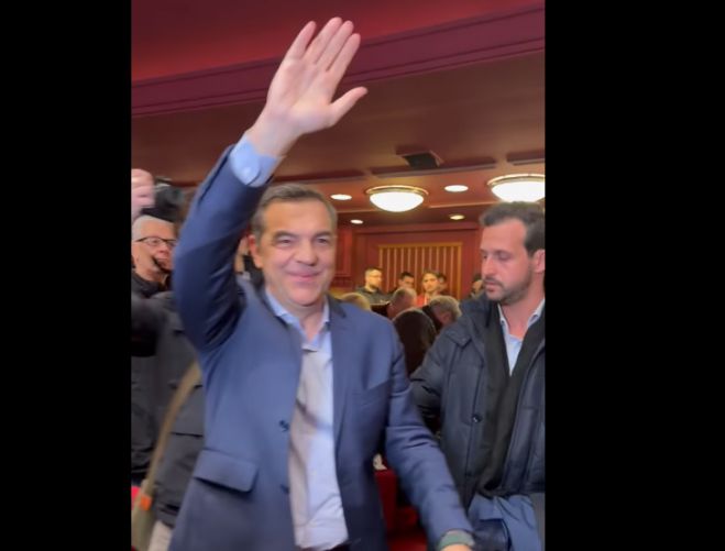 &Kappa;&alpha;&tau;&alpha;&chi;&epsilon;&iota;&rho;&omicron;&kappa;&rho;&omicron;&tau;&omicron;ύ&mu;&epsilon;&nu;&omicron;&sigmaf; &sigma;&tau;&eta; &Theta;&epsilon;&sigma;&sigma;&alpha;&lambda;&omicron;&nu;ί&kappa;&eta; &omicron; &Alpha;&lambda;έ&xi;&eta;&sigmaf; &Tau;&sigma;ί&pi;&rho;&alpha;&sigmaf; - &laquo;&Nu;ά&tau;&omicron;&sigmaf;, &nu;ά&tau;&omicron;&sigmaf; &omicron; &pi;&rho;&omega;&theta;&upsilon;&pi;&omicron;&upsilon;&rho;&gamma;ό&sigmaf;&raquo; &phi;ώ&nu;&alpha;&zeta;&epsilon; &omicron; &kappa;ό&sigma;&mu;&omicron;&sigmaf;!