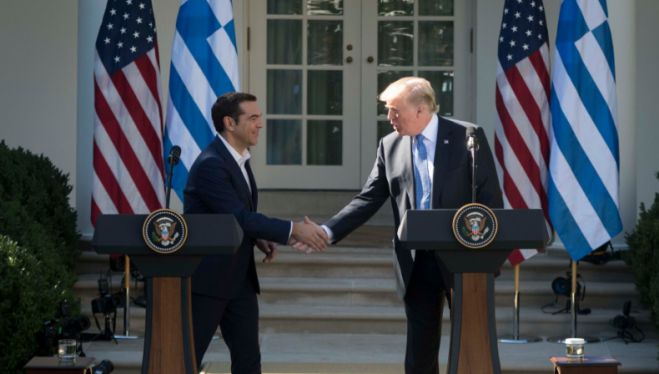 Τραμπ: &quot;Είμαστε στο πλευρό της Ελλάδας&quot; - Τσίπρας: &quot;Πιο σημαντική από ποτέ η συνεργασία μας&quot; (vd)