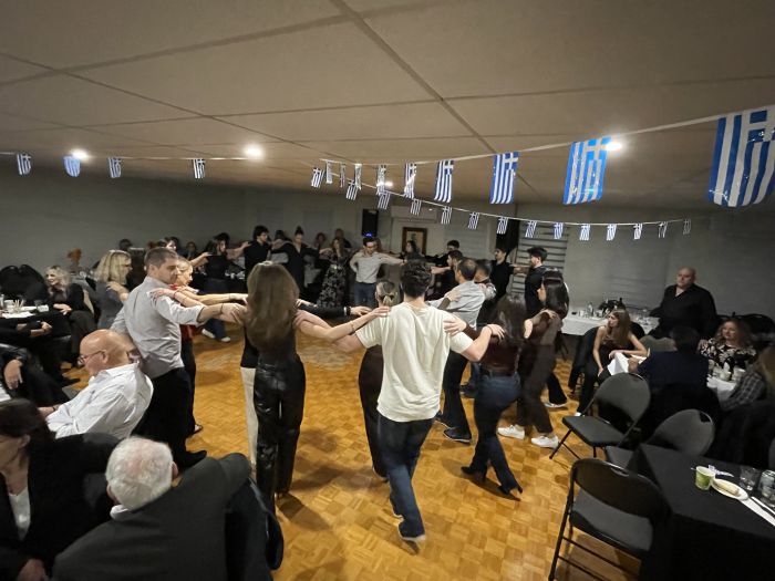 Μια ζεστή αρκαδική βραδιά στο Μόντρεαλ ένωσε γενιές και καρδιές! (εικόνες - βίντεο)