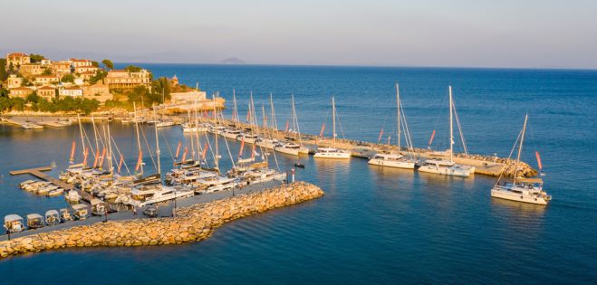 &Pi;&alpha;&rho;ά&lambda;&iota;&omicron; Ά&sigma;&tau;&rho;&omicron;&sigmaf; | &Tau;&rho;&iota;ά&nu;&tau;&alpha; &sigma;&kappa;ά&phi;&eta; &mu;&epsilon; &iota;&sigma;&tau;&iota;&omicron;&pi;&lambda;ό&omicron;&upsilon;&sigmaf; &alpha;&pi;ό &sigma;&upsilon;&nu;&omicron;&lambda;&iota;&kappa;ά 18 &chi;ώ&rho;&epsilon;&sigmaf; &sigma;&tau;&omicron; &lambda;&iota;&mu;ά&nu;&iota;! (&epsilon;&iota;&kappa;ό&nu;&epsilon;&sigmaf;)
