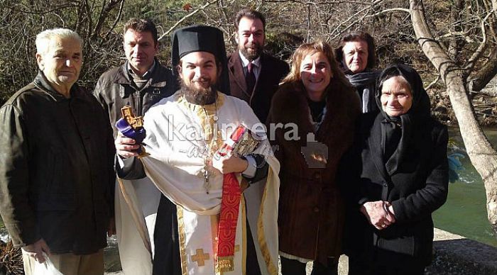 Αγιασμός των Υδάτων στο γεφύρι του Θεόκτιστου Γορτυνίας (εικόνες)