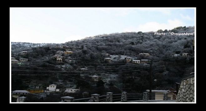 Ά&sigma;&pi;&rho;&eta; &pi;&alpha;&sigma;&pi;ά&lambda;&alpha; &sigma;&tau;&alpha; Ά&nu;&omega; &Delta;&omicron;&lambda;&iota;&alpha;&nu;ά (&epsilon;&iota;&kappa;ό&nu;&epsilon;&sigmaf;)