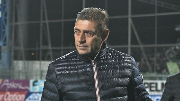 &Omicron; &Pi;&alpha;&nu;&tau;&epsilon;&lambda;ί&delta;&eta;&sigmaf; &delta;&epsilon;&nu; έ&chi;&epsilon;&iota; &mu;&alpha;&gamma;&iota;&kappa;ό &rho;&alpha;&beta;&delta;ί, ά&lambda;&lambda;&omicron; &epsilon;ί&nu;&alpha;&iota; &tau;&omicron;... &mu;&upsilon;&sigma;&tau;&iota;&kappa;ό &tau;&omicron;&upsilon;