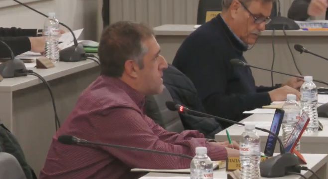 &Pi;&alpha;&pi;&alpha;&delta;&eta;&mu;&eta;&tau;&rho;ί&omicron;&upsilon; &gamma;&iota;&alpha; &tau;&omicron; &sigma;&chi;έ&delta;&iota;&omicron; &nu;ό&mu;&omicron;&upsilon; &pi;&epsilon;&rho;ί &alpha;&nu;&alpha;&delta;&iota;ά&rho;&theta;&rho;&omega;&sigma;&eta;&sigmaf; &tau;&eta;&sigmaf; &Pi;&omicron;&lambda;&iota;&tau;&iota;&kappa;ή&sigmaf; &Pi;&rho;&omicron;&sigma;&tau;&alpha;&sigma;ί&alpha;&sigmaf;: "&Gamma;&iota;&alpha; ά&lambda;&lambda;&eta; &mu;&iota;&alpha; &phi;&omicron;&rho;ά &theta;&alpha; &alpha;&pi;&omicron;&phi;&alpha;&sigma;ί&zeta;&omicron;&upsilon;&nu; ά&lambda;&lambda;&omicron;&iota; &gamma;&iota;&alpha; &epsilon;&mu;ά&sigmaf;, &chi;&omega;&rho;ί&sigmaf; &epsilon;&mu;ά&sigmaf;"