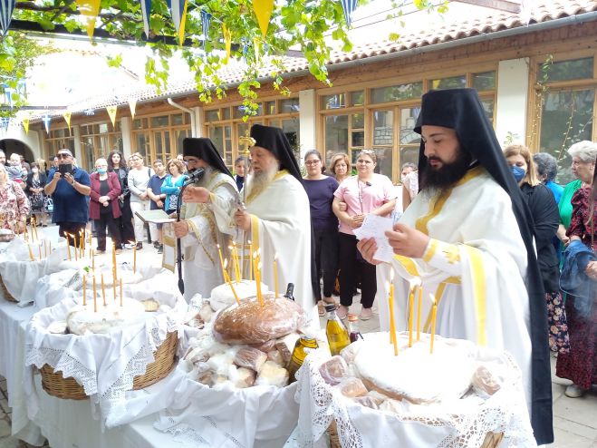 &Nu;&epsilon;&sigma;&tau;ά&nu;&eta; | &Eta; &gamma;&iota;&omicron;&rho;&tau;ή &tau;&eta;&sigmaf; &Mu;&omicron;&nu;ή&sigmaf; &Gamma;&omicron;&rho;&gamma;&omicron;&epsilon;&pi;&eta;&kappa;ό&omicron;&upsilon; (&epsilon;&iota;&kappa;ό&nu;&epsilon;&sigmaf;)