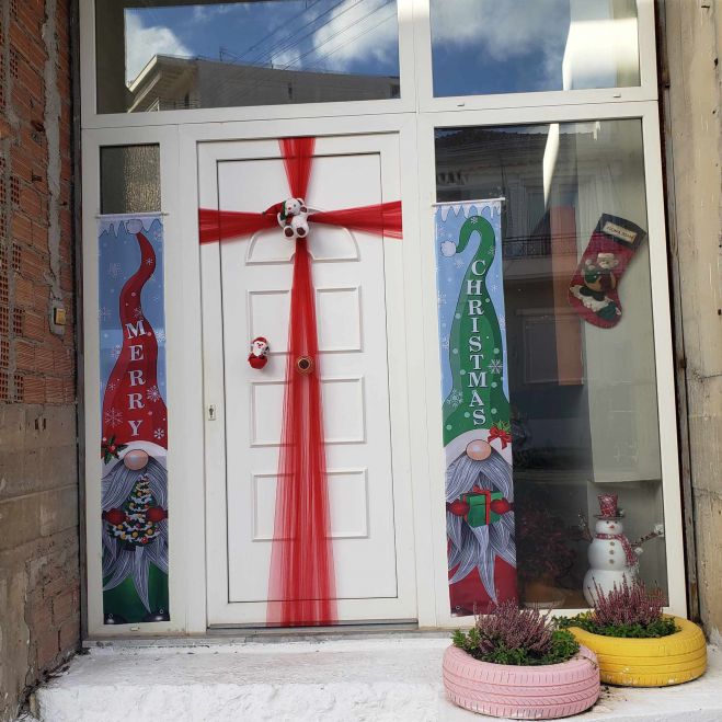 &Sigma;&pi;ί&tau;&iota;&alpha; &sigma;&tau;&eta;&nu; &Tau;&rho;ί&pi;&omicron;&lambda;&eta; &alpha;&rho;&chi;&iota;&sigma;&alpha;&nu; &nu;&alpha; &sigma;&tau;&omicron;&lambda;ί&zeta;&omicron;&nu;&tau;&alpha;&iota; &gamma;&iota;&alpha; &tau;&alpha; &Chi;&rho;&iota;&sigma;&tau;&omicron;ύ&gamma;&epsilon;&nu;&nu;&alpha;!