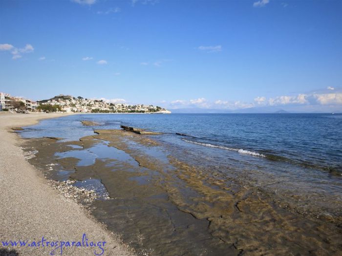 Έπεσε η στάθμη της θάλασσας στο Παράλιο Άστρος!