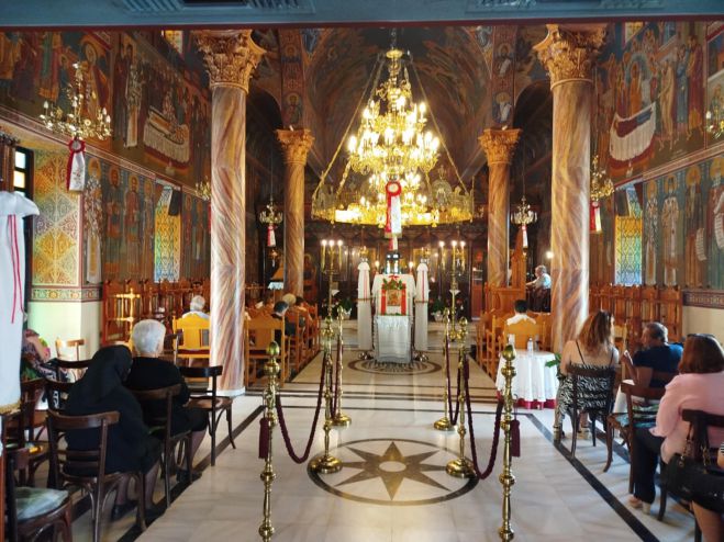 Κυριακή της Πεντηκοστής στον Άγιο Νικόλαο Δολιανών (εικόνες)