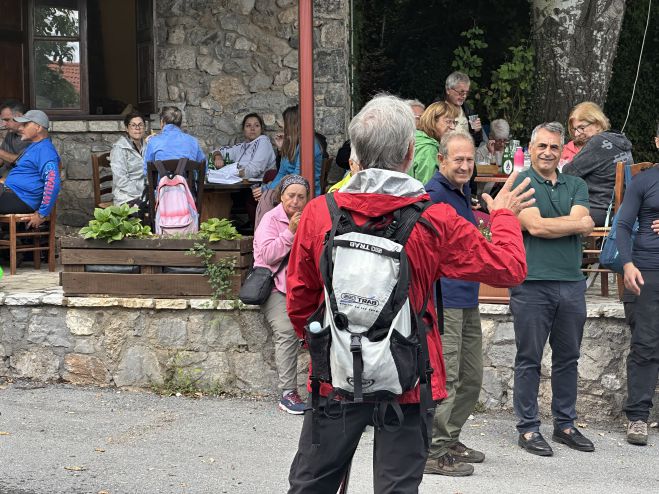 &Omicron;&rho;&epsilon;&iota;&beta;&alpha;&tau;&iota;&kappa;ή &sigma;&upsilon;&nu;ά&nu;&tau;&eta;&sigma;&eta; &sigma;&tau;&omicron; &Mu;&alpha;ί&nu;&alpha;&lambda;&omicron; | &Tau;&zeta;&iota;&omicron;ύ&mu;&eta;&sigmaf;: &laquo;&Alpha;&nu;&alpha;&delta;&epsilon;&iota;&kappa;&nu;ύ&omicron;&upsilon;&mu;&epsilon; &tau;&alpha; &iota;&sigma;&tau;&omicron;&rho;&iota;&kappa;ά &mu;&alpha;&sigmaf; &mu;&omicron;&nu;&omicron;&pi;ά&tau;&iota;&alpha;, &alpha;&upsilon;&xi;ά&nu;&omicron;&upsilon;&mu;&epsilon; &tau;&eta;&nu; &epsilon;&pi;&iota;&sigma;&kappa;&epsilon;&psi;&iota;&mu;ό&tau;&eta;&tau;&alpha;&raquo;