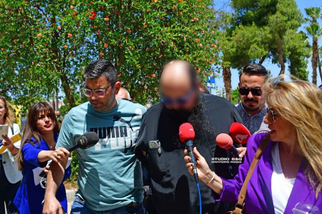 &Alpha;&rho;&gamma;&omicron;&lambda;ί&delta;&alpha; | &Alpha;&phi;έ&theta;&eta;&kappa;&epsilon; &pi;&rho;&omicron;&sigma;&omega;&rho;&iota;&nu;ά &epsilon;&lambda;&epsilon;ύ&theta;&epsilon;&rho;&omicron;&sigmaf; &omicron; &Alpha;&rho;&chi;&iota;&mu;&alpha;&nu;&delta;&rho;ί&tau;&eta;&sigmaf;