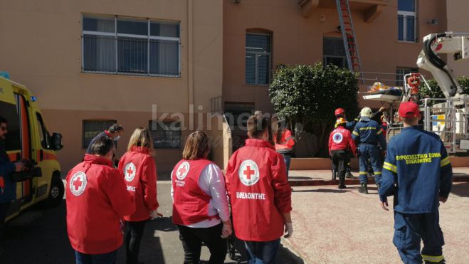 Ερυθρός Σταυρός Τρίπολης | Σε άσκηση πλήρους κλίμακας σε περίπτωση Σεισμού και Πυρκαγιάς στο 11ο Δημοτικό