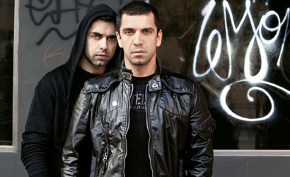 &Tau;&alpha; &laquo; &Kappa;ί&tau;&rho;&iota;&nu;&alpha; &Pi;&omicron;&delta;ή&lambda;&alpha;&tau;&alpha;&raquo; live &sigma;&tau;&eta;&nu; &epsilon;&kappa;&pi;&omicron;&mu;&pi;ή &laquo; Έ&chi;&omega; &Theta;έ&mu;&alpha;&raquo;