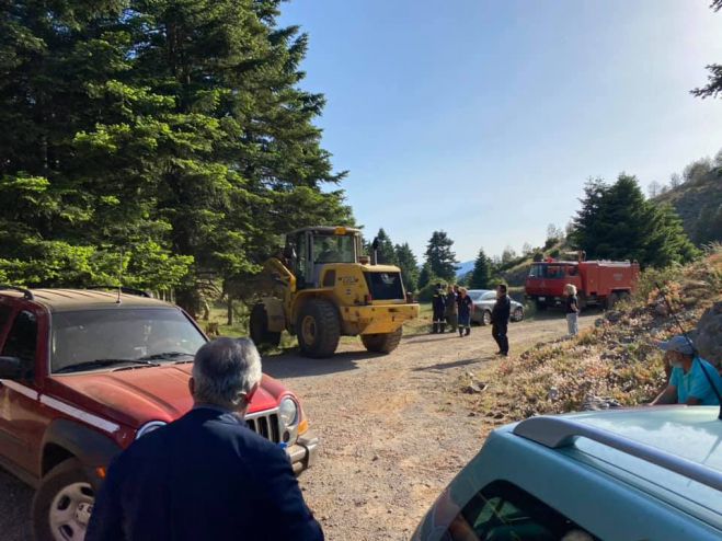 Υδροφόρες του Δήμου Γορτυνίας στη μάχη για την κατάσβεση της φωτιάς στο Μαίναλο