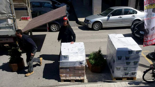 Ένα τόνο γάλα και 300 κιλά τυρί έστειλε η Μονή Βατοπεδίου για το &quot;Καλάθι του Πτωχού Αδελφού&quot;!