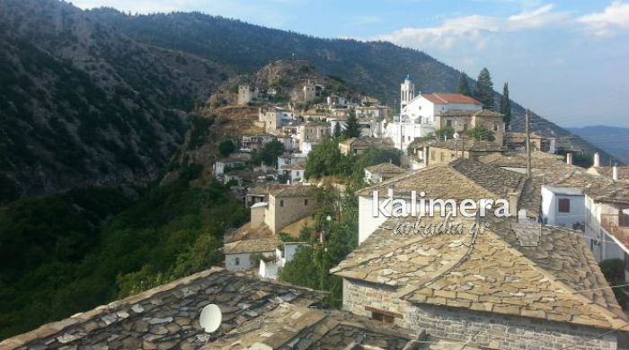 Μπαλκόνι με θέα την όμορφη Καστάνιτσα Αρκαδίας! (εικόνες)