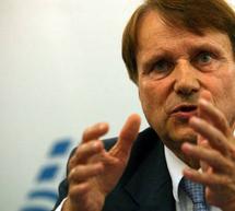 Τατούλης προς Ράιχενμπαχ: Απελευθερώστε τις Περιφέρειες από τον σφιχτό εναγκαλισμό του κράτους