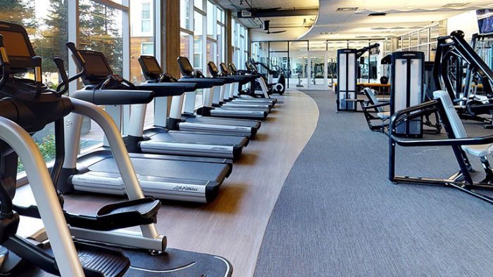 &Alpha;&nu;&omicron;ί&gamma;&omicron;&upsilon;&nu; &tau;&alpha; &gamma;&upsilon;&mu;&nu;&alpha;&sigma;&tau;ή&rho;&iota;&alpha; &gamma;&iota;&alpha; ό&lambda;&omicron;&upsilon;&sigmaf;!