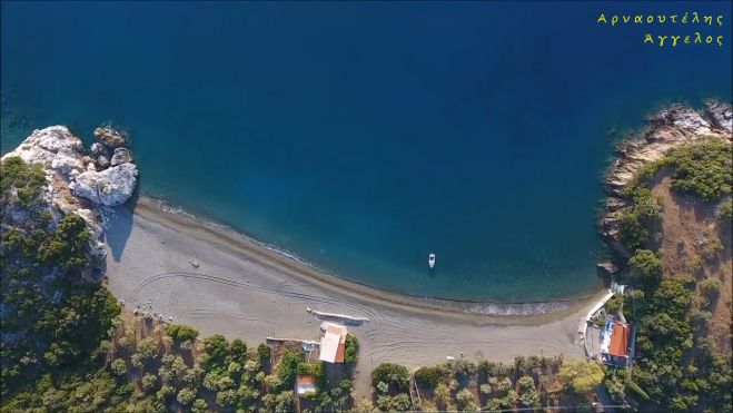 Έχετε δει από ψηλά την παραλία "Θιόπαυστο" (ή "Θιόπαυτο") στην Κυνουρία; (vd)