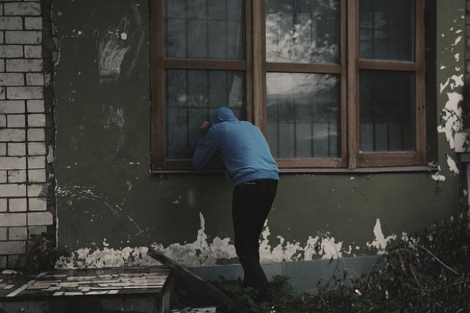 &Beta;&lambda;&alpha;&chi;έ&rho;&nu;&alpha; | &Omicron;&iota; &delta;&iota;&alpha;&rho;&rho;ή&kappa;&tau;&epsilon;&sigmaf; &mu;&pi;ή&kappa;&alpha;&nu; &sigma;&epsilon; &sigma;&pi;ί&tau;&iota;, &alpha;&lambda;&lambda;ά έ&phi;&upsilon;&gamma;&alpha;&nu; &mu;&epsilon; ... ά&delta;&epsilon;&iota;&alpha; &chi;έ&rho;&iota;&alpha;!