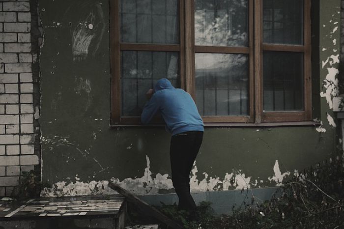 &Beta;&lambda;&alpha;&chi;έ&rho;&nu;&alpha; | &Omicron;&iota; &delta;&iota;&alpha;&rho;&rho;ή&kappa;&tau;&epsilon;&sigmaf; &mu;&pi;ή&kappa;&alpha;&nu; &sigma;&epsilon; &sigma;&pi;ί&tau;&iota;, &alpha;&lambda;&lambda;ά έ&phi;&upsilon;&gamma;&alpha;&nu; &mu;&epsilon; ... ά&delta;&epsilon;&iota;&alpha; &chi;έ&rho;&iota;&alpha;!