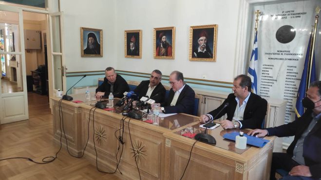 &Tau;&zeta;&iota;&omicron;ύ&mu;&eta;&sigmaf;: "&Epsilon;&xi;&alpha;&sigma;&phi;&alpha;&lambda;ί&zeta;&omicron;&upsilon;&mu;&epsilon; &alpha;&xi;&iota;&omicron;&pi;&rho;&epsilon;&pi;ή ά&theta;&lambda;&eta;&sigma;&eta; &sigma;&tau;&alpha; &nu;&iota;ά&tau;&alpha; &mu;&alpha;&sigmaf;, &epsilon;&nu;&iota;&sigma;&chi;ύ&omicron;&upsilon;&mu;&epsilon; &sigma;&eta;&mu;&alpha;&nu;&tau;&iota;&kappa;ά &tau;&omicron; &tau;&omicron;&pi;&iota;&kappa;ό &pi;&omicron;&delta;ό&sigma;&phi;&alpha;&iota;&rho;&omicron;"