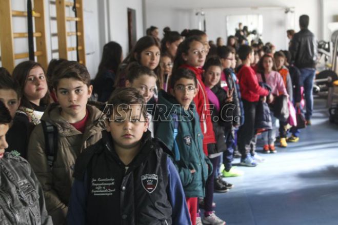 Το Δημοτικό Σχολείο Λεβιδίου στο γήπεδο του Αστέρα! (εικόνες)