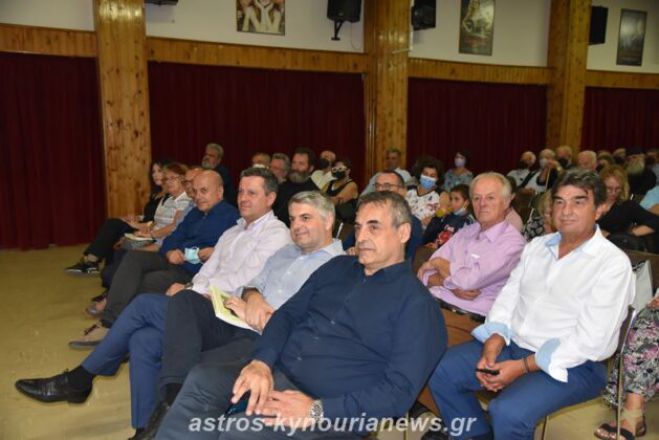 &Gamma;&iota;&alpha;&nu;&nu;&alpha;&kappa;&omicron;ύ&rho;&alpha;&sigmaf;: "&Tau;&alpha; &pi;&alpha;&iota;&delta;&iota;ά &sigma;&tau;&alpha; &sigma;&chi;&omicron;&lambda;&epsilon;ί&alpha; &tau;&eta;&sigmaf; &Kappa;&upsilon;&nu;&omicron;&upsilon;&rho;ί&alpha;&sigmaf; &mu;&epsilon;&iota;ώ&theta;&eta;&kappa;&alpha;&nu; &alpha;&pi;ό 5.500 &sigma;&epsilon; ... 600"!