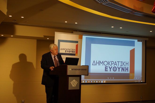 &Delta;&eta;&mu;&omicron;&kappa;&rho;&alpha;&tau;&iota;&kappa;ή &Epsilon;&upsilon;&theta;ύ&nu;&eta; | &Alpha;&nu;&alpha;&kappa;&omicron;ί&nu;&omega;&sigma;&epsilon; &upsilon;&pi;&omicron;&psi;ή&phi;&iota;&omicron;&upsilon;&sigmaf; &beta;&omicron;&upsilon;&lambda;&epsilon;&upsilon;&tau;έ&sigmaf; - Έ&nu;&alpha;&sigmaf; &sigma;&tau;&eta;&nu; &Alpha;&rho;&kappa;&alpha;&delta;ί&alpha;