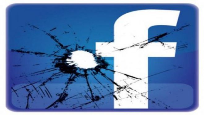 Ξαναλειτουργεί το facebook!