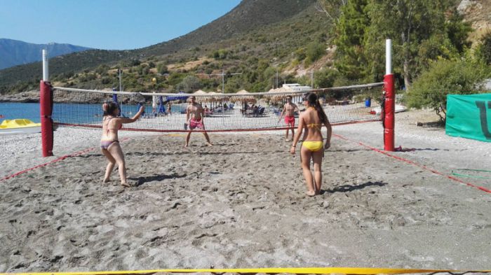 Beach Volley: Το πιο hot άθλημα του καλοκαιριού στην Πλάκα Λεωνιδίου! (εικόνες)